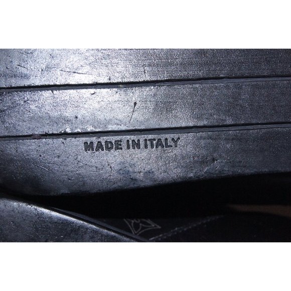 Louis Vuitton Leather Sneakers - Picture 9 of 16